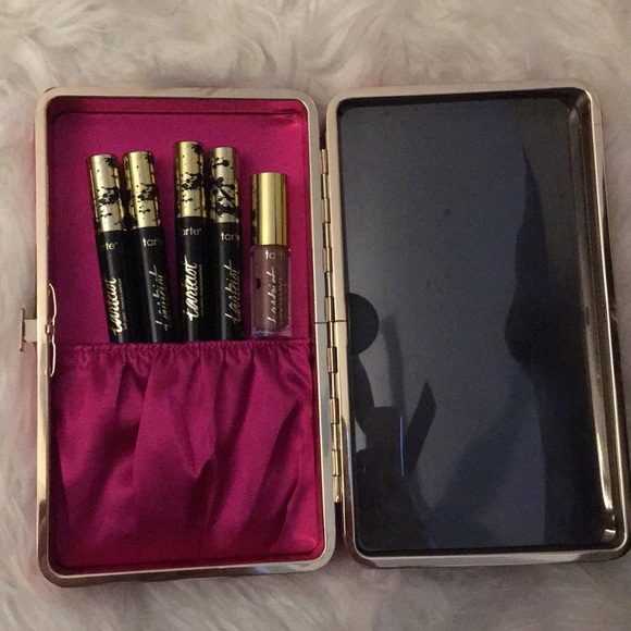 tarte Other - NEW TARTE MAKE UP BAG W SURPRISE TARTE products